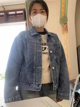 Product Review of Áo khoác jean nữ màu đen có túi ngoài phối tà chéo form croptop và vừa size 39-4kg BB Lady.Shop from Đ**h n**t 1