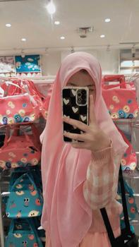 Product Review of 4in1 Setelan lengkap Yeji Cardi ( Cardi + Rok + Hijab ) Outfit Rajut Korean Style from a**, N**. 1