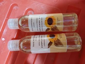 Product Review of TEN TWENTY Buy 1 Take 1 Sunflower Oil by Hers Essentials 100ml Body Care Comfort Moisture Daily Moisture Daily Nourishing Organic Pack Radiant Moisturize Moisturizer Hydrating from 𝙜**🌴 2