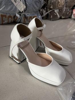 Product Review of (Phúc Minh) GIẦY Cao Gót Nữ Bít Hậu Trơn Chất Liệu Da Mờ Mũi Vuông 10 phân (Phom rộng) Shoes giàycaogót DéP giay cuoi bup Women giay  7 from c**n 1