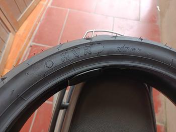 Product Review of 1 Cái Vỏ Lốp Xe HVR 17 inch Không Ruột cho Exciter Winner Raider Satria Sonic (SL 1 cái) - Vỏ Lốp Xe Máy from L** S** R**g H** N**a Đ**g 1
