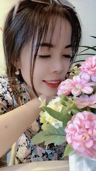 Product Review of Áo sơ mi ngủ lụa satin kèm quần đùi từ 40-65kg tuỳ chiều cao from u**7 0
