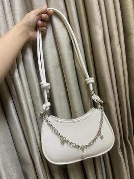 Product Review of Túi xách nữ, túi đeo vai đeo chéo quai tròn dáng bầu phối xích đẹp da pu thời trang bag 779 Nhung from S**g 2