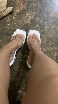 Product Review of (lùi size chân gầy)Dép Guốc nữ 12p -cao gót mũi vuông quay ngang trong mềm đúp trước 3cm. from K**💎 1