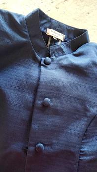 Product Review of เสื้อไหมหม่อนทรงจิตรลดาอัดผ้ากาวทั้งตัวงานสวยเย็บละเอียดมากค่ะ from R**a 0