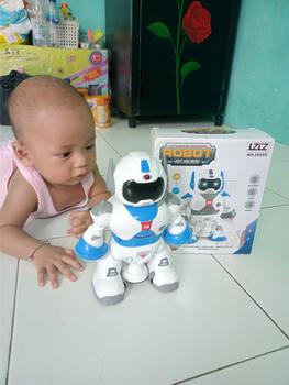 Product Review of Mainan Robot Joget Berputar Lampu Musik from R**a C**e S**t 0