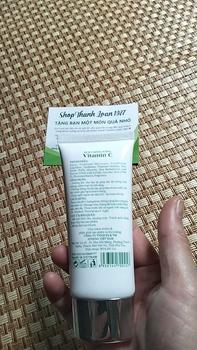 Product Review of KEM CHỐNG NẮNG VITAMIN C (Tặng nước hoa) PHÙ HỢP VỚI MỌI LOẠI DA Skincare Nữ Làm Đẹp Da from đ** s** M**g L** 1