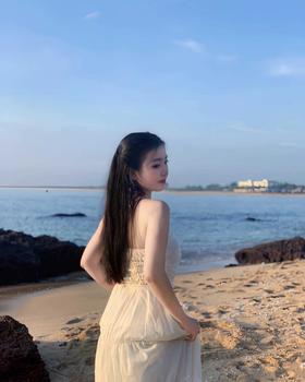 Product Review of Sét Váy Maxi Áo Cúp Nguc Dây Yếm Gắn Hoa + Chân Váy Xoè Dáng Dài 2 Lớp from N** Q**h N** ** 2