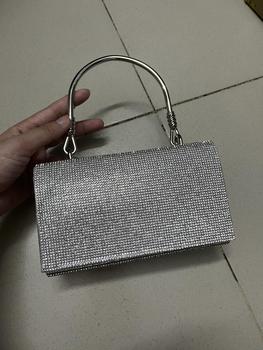 Product Review of Túi Xách Nữ Đeo Chéo Bag Clutch Đi Tiệc Cầm Tay Quai Kiềng Đính Đá BlingBling Màu Đen Màu Bạc Sang Chảnh Kèm Dây Xích Size 18 HÀNG CHUẨN QC Nhung Kem tuixach  thoitrang Khô sạch Nhẫn Đinh from b**s 0