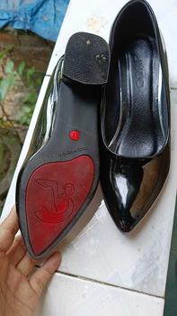 Product Review of Giày Cao Gót 3p Da Bóng Sai 35-42 Fom Chuẩn Đế Cao Su Chống Trơn - Shoes Jean from Đ**n T** N**c T**o 2