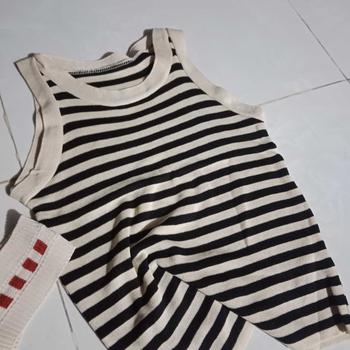Product Review of (MUA TRÊN LIVE NHẬN NGAY) Áo Croptop Len 2 Dây Bản To Quảng Châu Dệt Kim Kẻ Ngang Women Cổ Tròn Nhung from S** H** T**n 0