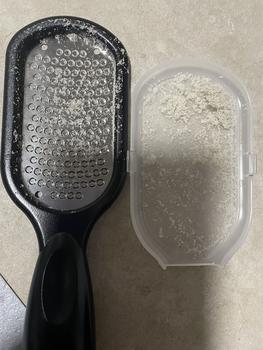 Product Review of ตะไบเท้าสแตนเลส, หินขัดเท้า, น้ำยาขจัดส้นเท้า, กำจัดแคลลัส, ตะไบผิวที่ตายแล้ว, ที่ขูดหนังกำพร้า, เครื่องขัดเท้าป้องกันการกระเด็นTTT ผู้หญิง ผู้ชาย from แ**ง 2