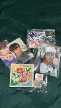 Product Review of Readystock photocard Renjun NCT official from k**a 0