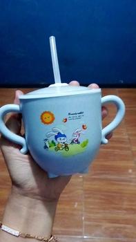 Product Review of HL0469 Gelas Minum Anak Sedotan Gagang Anak Gelas Anti Tumpah Anak Gelas Minum Anak Karakter Kelinci Dan Gajah Cangkir Silikon Straw Kitchenware from L**l y** 0