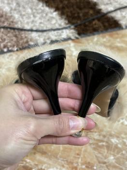 Product Review of Bơm Giày Cao Gót Sang Trọng Cho Nữ, Trang Phục Mùa Đông Lót Lông Cừu, Dép Bán Ngón Chân Nhọn Mới 2024, Người Nổi Tiếng Trên Internet, Dép Mùa Đông Ins, Gót Giữa DéP Shoes from P**g B**h H** 0