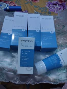 Product Review of WARDAH 5% Azeclair + Salicylic Acid serum Acnederm Acne Care 15 ml - Serum dengan Tea Tree Oil - Serum Jerawat dan Mencerahkan Kulit - Menyamarkan Noda Bekas, Mengurangi Minyak Berlebih - Skincare from S**f 1