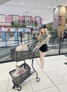 Product Review of Áo khoác jeans dây kéo phối túi phối đai khoá kéo tay áo QC cao cấp from M**) 0