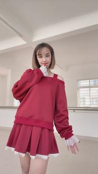Product Review of I0197 XẢ KHO Set bộ áo nỉ form rộng mix ren trễ vai kèm chân váy xòe tầng trẻ trung Thu Đông by IRIS STORE from B**g 0