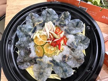 Product Review of [HCM - Giao 2H] Sashimi Cá Hồi 150g - 300g - 500g Tươi Ngon & Gia Vị Ăn Kèm - Đảo Hải Sản from C**p N**s 2