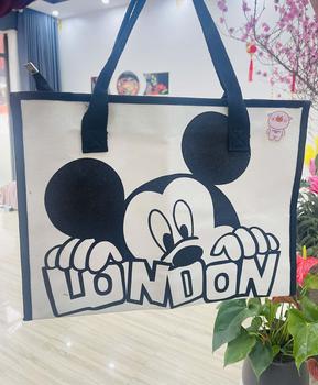Product Review of Túi Vải Bố, Hàng Mới Về Mùa Hè Cho Nữ, Túi Đeo Vai Dễ Phối Đồ Túi Tote Đi Lại Túi Tote Sức Chứa Lớn Túi Cho Mẹ Hình Chữ Nhật Bag Nhung Hoa Kem from C**i b**🥰 0