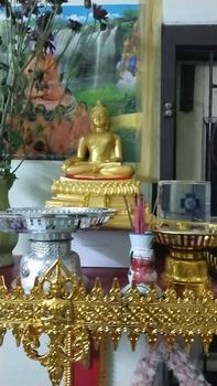 Product Review of พระพุทธรูปสะดุ้งมาร ขนาดหน้าตัก 5 นิ้ว from စ**ာ 0