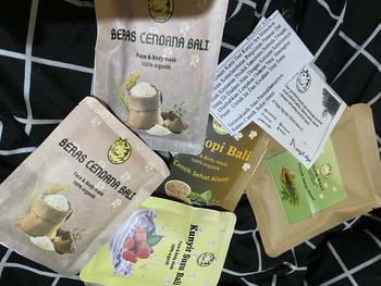Product Review of Masker Wajah dan badan Kunyit Ayu Kopi 4 Pcs Mencerahkan & Mengencangkan Memudarkan wash mask from L**💫 0