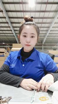 Product Review of D2 COMBO 3 ÁO THUN SIZE 1  CỔ LỌ 7P FROM DÀI GÂN TĂM LẠNH 40-52kg (53-55kg CAO GỌN NGƯỜI) from T** K**H 0