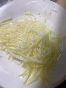 Product Review of [KHÔNG GIAO KHU VỰC MIỀN BẮC VÀ BẮC TRUNG BỘ] 1kg Phô mai kéo sợi mozzarella phô mai kéo sợi from "** M** M** s** 0