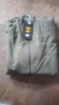 Product Review of [ Mua 2 tặng 1 áo Polo] Áo khoác gió tráng bạc chống nước, chống bụi, chống tia uv Nam Menswear Dài Tay Có Túi Jacket from L**c 1