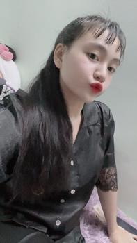 Product Review of Bộ pijama nữ chất lụa latin nút bọc  phối ren dập đá nổi tay cộc đen freesize 40-60kg from T**o C** 😚** 0