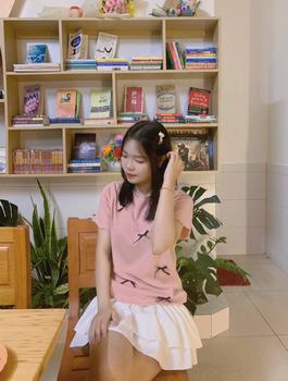Product Review of Áo thun nữ baby tee đính nơ sang chảnh hottrend 2024 new best seller vải thun tăm co dãn bốn chiều dày dặn. Top from C**~ 1