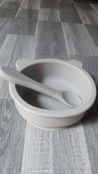 Product Review of (Tặng 1 thìa silicon giống màu bát) Bát ăn dặm silicon cho bé - sản phẩm an toàn, không chứa BPA from B** K** A**️ 0