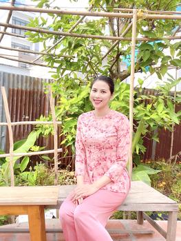 Product Review of Hân Nguyễn Áo Bà Ba - B.A01 (ÁO LẺ) Áo Bà Ba Dây Kéo Hoa Gió Cổ Tròn tay dài Nữ Top Women Sơ Mi from T**1 0