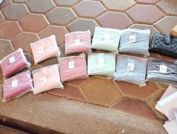 Product Review of กระเป๋าสำหรับผู้หญิง กระเป๋าสตางค์ใบสั้น พกพาสะดวก ขนาดเล็กแบบพกพา พร้อมช่องใส่บัตร แฟชั่นสําหรับสตรี สีสดใส from K**9 2