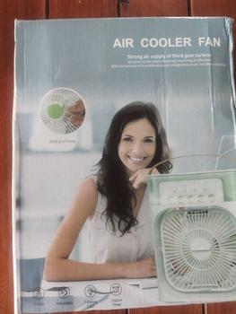 Product Review of 3 in 1 พัดลม USB fan มินิพัดลมแบบพกพาความชื้นป้องกันการอบแห้งเครื่องฟอกอากาศสเปรย์คูลเลอร์ที่มี ไฟ LED 7 สี Type-C from n**n 0