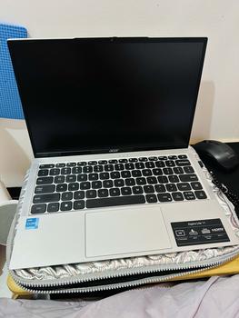 Product Review of Instagram Cute Love Bow Pearl Computer Bag crochet  laptop from M**𐚁 1