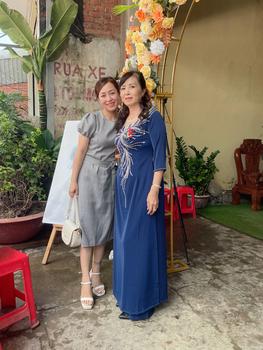 Product Review of Bộ áo dài bà sui chất liệu lụa Mỹ đính kết hạt thủ công sang trọng Trơn Thông thường Váy chữ A Thông thường Nữ Khuy Kim Tuyến Dress Women from Y** T**n 0