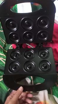Product Review of Mesin Donat Mesin Sarapan Mini Rumah Tangga 110v/ Mesin Donat/ Multifungsi Mesin Kue Anti Lengket Listrik Dua Sisi Donat 6 Lubang from M**🍒 0