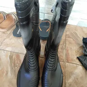 Sepatu Bikers AP MOTO 2 AP BOOTS Hitam Merah Karet Anti Slip Nyaman Lentur Lokal Sepeda Motor Shoes