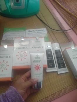 Product Review of KEM CHỐNG NẮNG VITAMIN C (Tặng nước hoa) PHÙ HỢP VỚI MỌI LOẠI DA Skincare Nữ Làm Đẹp Da from ♡**🐷 2