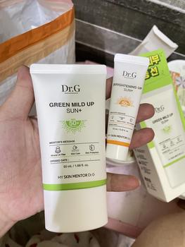Product Review of (Quà tặng 1 Nước tẩy trang 30ml)Kem chống nắng thuần vật lý cho da nhạy cảm Dr.G Green Mild Up Sun+ SPF50+ PA++++ 50ml from M**🥰 1