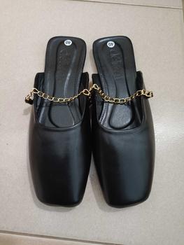 Product Review of (Form ngắn tăng size) Giày nữ sục bệt mũi vuông gót vuông trang trí xích vàng  thời trang Nguyễn Gia N139 Shoes DéP from 𝙷**🌾 1