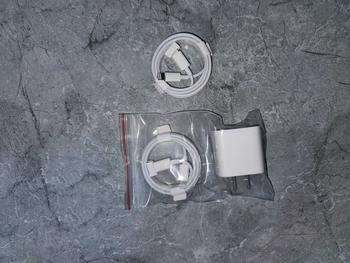 Product Review of Combo 2 Bộ Sạc Nhanh PD 20W + Tặng Kèm 1 Dây Cáp | Sạc Siêu Tốc 50% Trong 30 Phút | Dùng Cho ip 6 - 14 Prm from S** K** 2