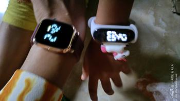 Product Review of Jam Tangan LED Digital Wanita Pria Unisex Couple Jam Tangan LED WATCH Rubber Segi JINSHENGSI JSS 3642 Tali Rubber Elegant Free Gift Jam Tangan Led Digital Original Jam Tangan Aesthetic Wanita Model Kemewahan & Berkelas  MEVIAGROSIR from A**n 2