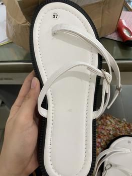 Product Review of Giày sandal Nữ đế xuồng quai kẹp mảnh A có khuy 3-4p mẫu mới Nữ DéP from L** 2