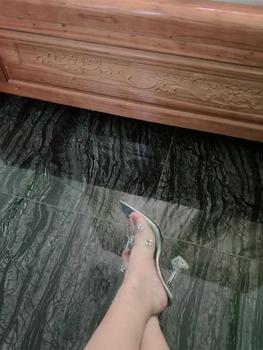 Product Review of Chị Đẹp Store - Guốc cao gót mũi nhọn quai trong Mika Đính Đá gót ly Pha lê 7-9 phân - U93 Shoes Nữ from N**n M**h T** 2