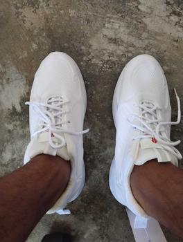 Product Review of Sepatu Sneakers Running Larocking Vetro Putih Polos dengan Teknologi Injection Outsole - Unisex - Outdoor from p**r 0