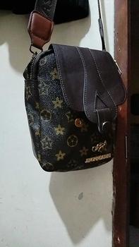 Product Review of Tas Selempang Mini Wanita Arrs COD Model Terbaru Kulit PU - Bunga from p**8 0