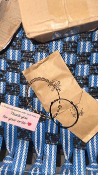 Product Review of (Tay/Chân) Vòng chỉ ngũ sắc kim tuyến may mắn khóa trượt nam nữ đơn giản - Lucky Bracelet handmade from X**i 0