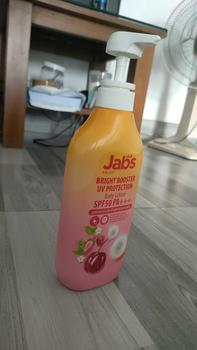 Product Review of Kem dưỡng da CHỐNG NẮNG toàn thân Jabs Bright Booster UV Protection SPF50 PA+++ Brightening Formula 450ml - Lô Thị from H**g p**m 0